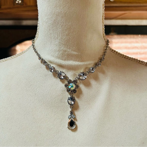 Mariell elegant rivoli glass stone y drop necklace NWT - Picture 3 of 9